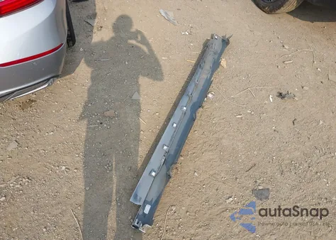 2020 Honda Accord Touring Hybrid z USA, uszkodzony, nr VIN 1HGCV3F99LA007910